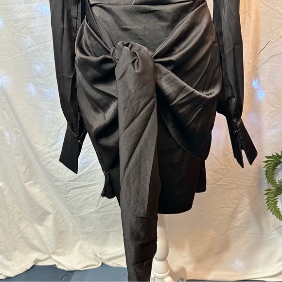 NWOT ! Black Dress - Picture 2 of 7